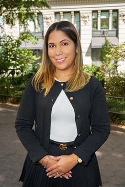Stephanie Reveron, RealNY
