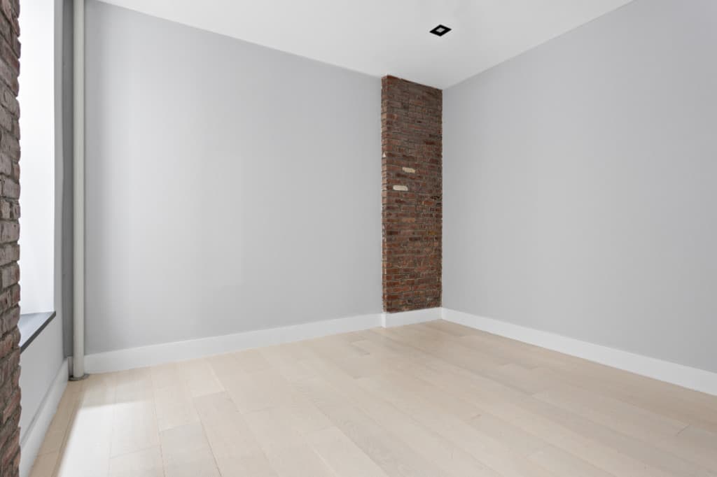 336 East 18th Street, photo 3