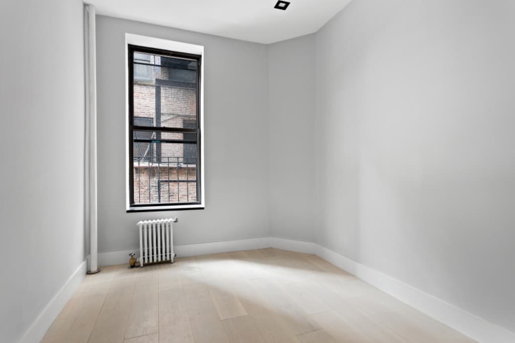 336 East 18th Street, photo 4