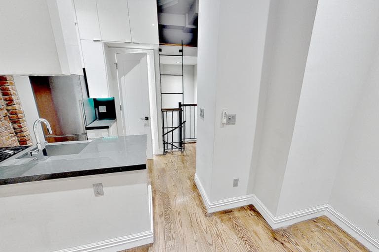 345 East 5th Street, photo 3