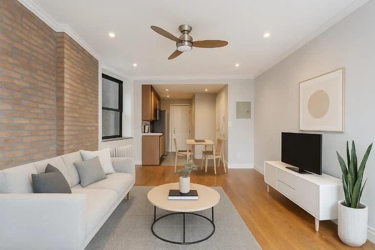 380 East 10th Street, photo 2