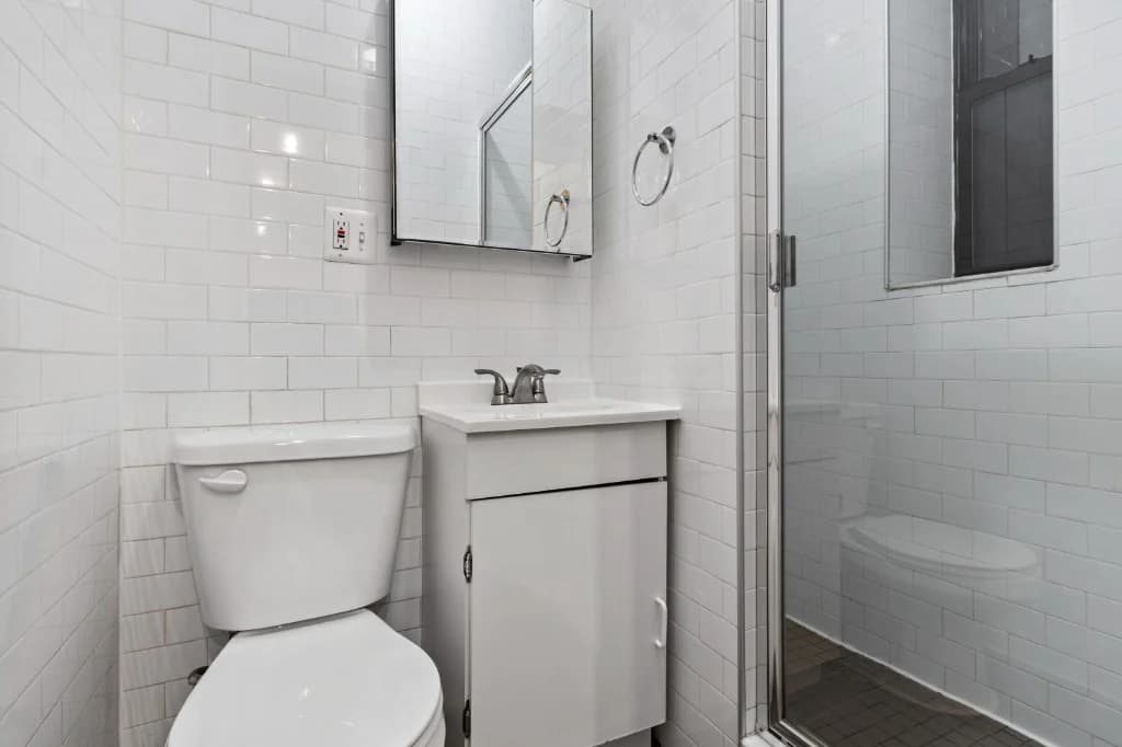 59 East 3rd Street, photo 4
