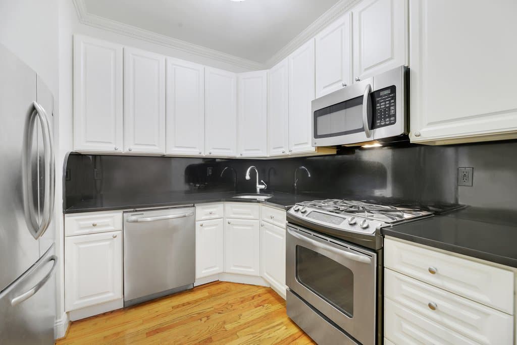 2 Bed apartment at 121 Madison Avenue, Unit 8I, NoMad, photo 1 of 13