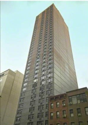 1 Bed apartment at 150 East 34th Street, Unit 501, Murray Hill, photo 1 of 2
