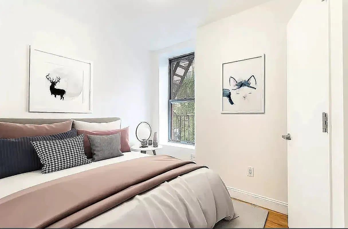 457 West 17th Street, photo 2