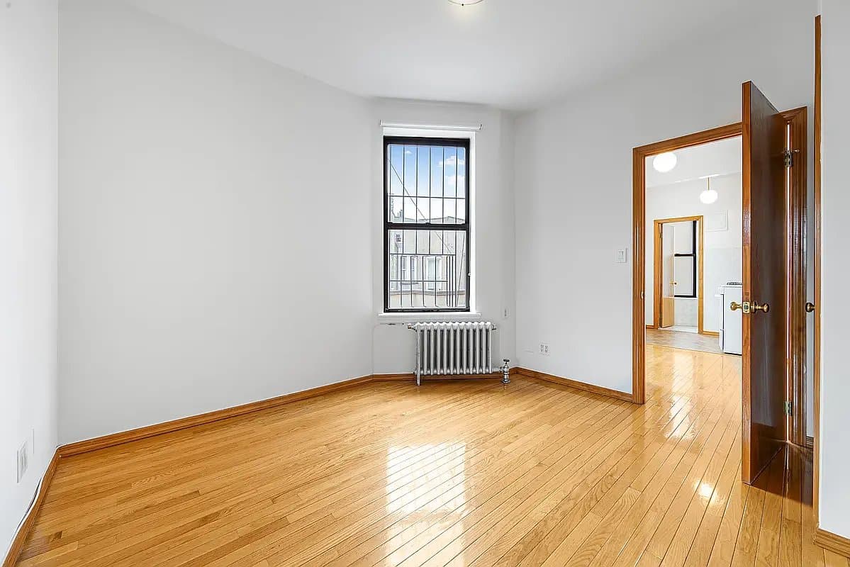 63 East 7th Street, photo 4