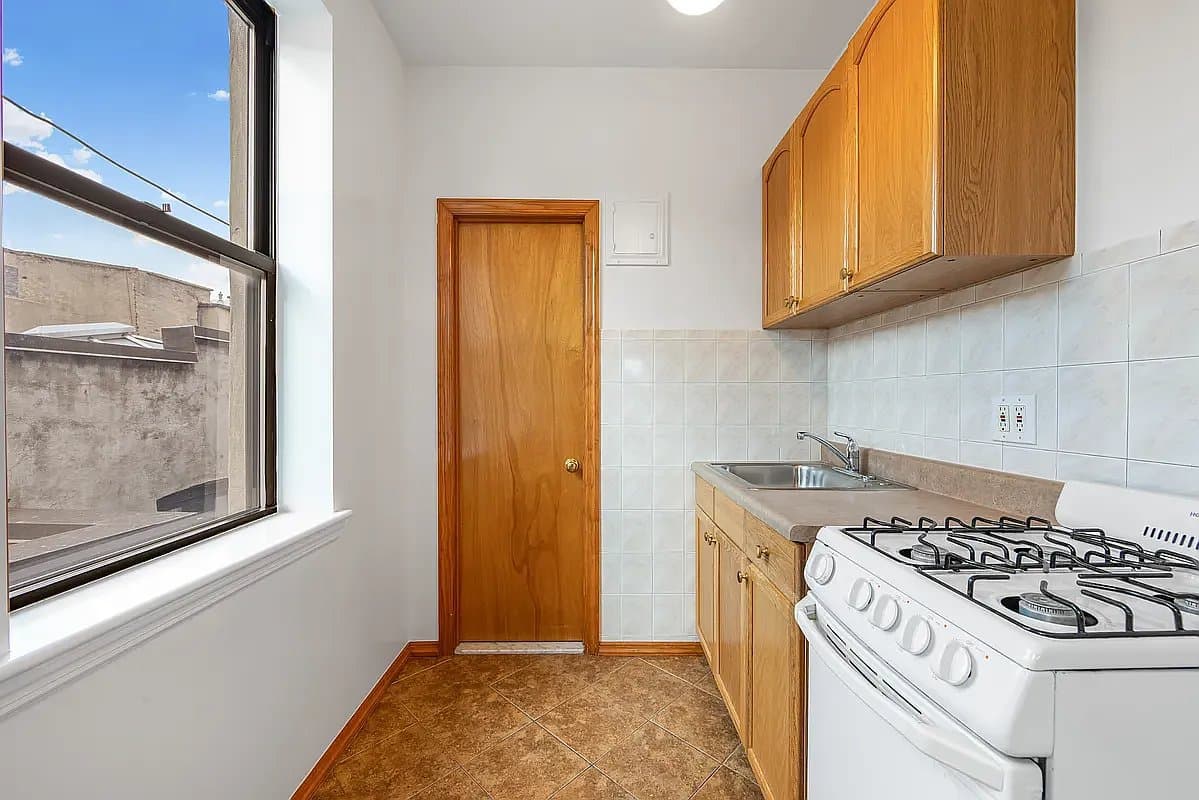63 East 7th Street, photo 5