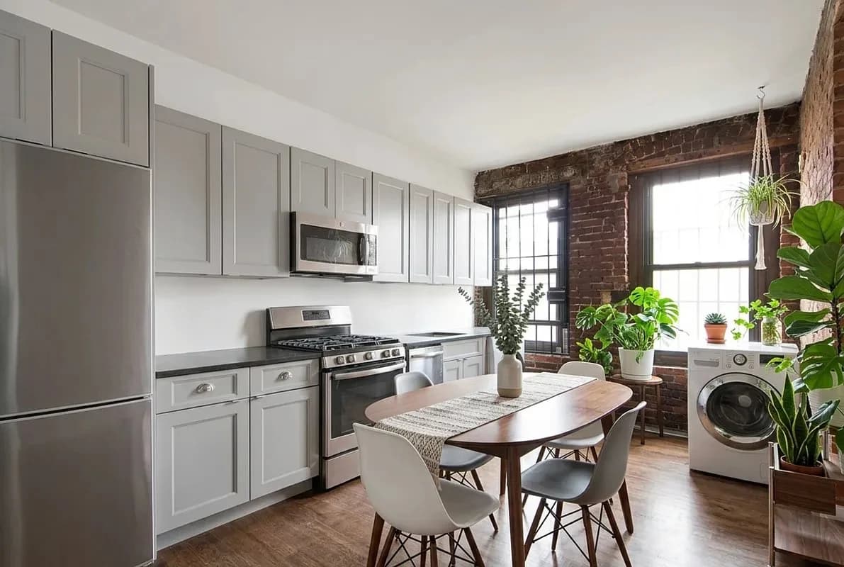 106 Ridge Street, photo 2