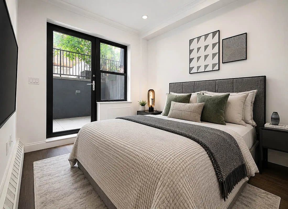 315 East 10th Street, photo 5