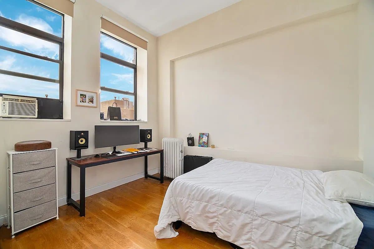 231 East 14th Street, photo 4