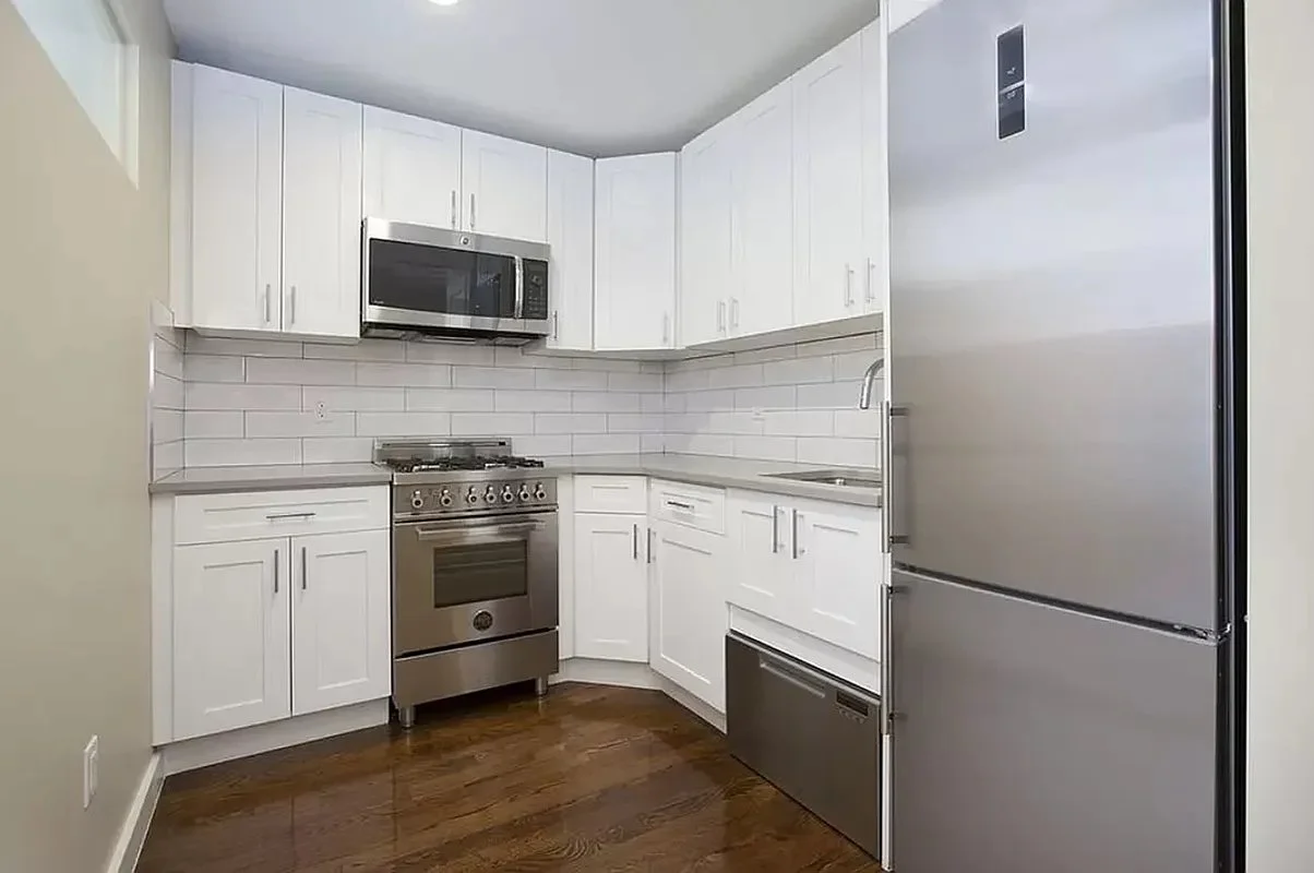 99 Suffolk Street, photo 4