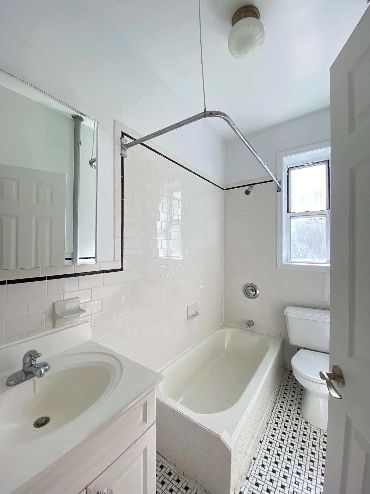 117 W 13th St, photo 4